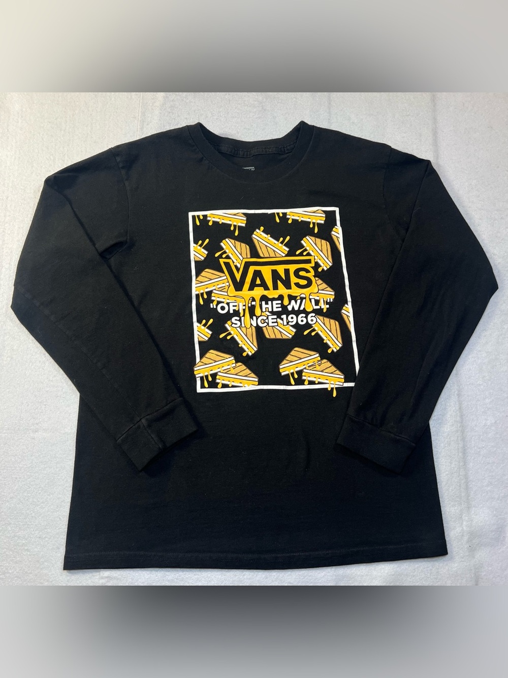 Vans Off The Wall Men’s Grilled Cheese Graphic Long Sleeve T-Shirt Black  Large